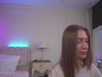 Nude girl emilia98xxx image #2139759