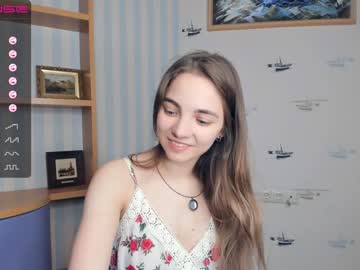 Nude girl shy_media image #4358046