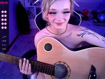 Nude girl _b_a_n_s_h_e_e_ image #4520699