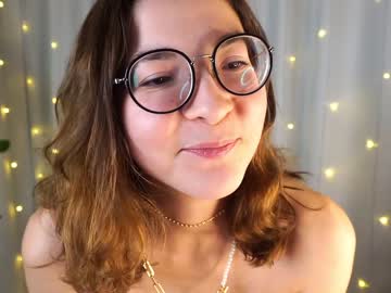 Nude girl helenmoors image #5800072