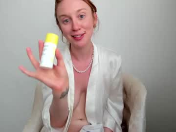 Nude girl pretendlunch image #2033993