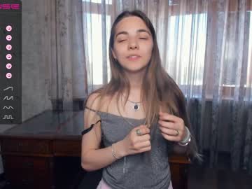 Nude girl shy_media image #4546651