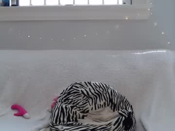 Nude girl petitegirluvsdick image #3954089