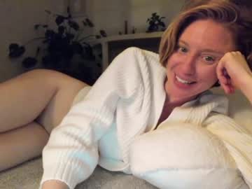 Nude girl pretendlunch image #3264881