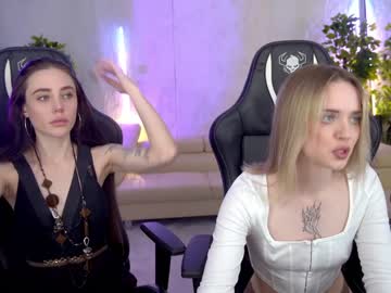 Nude couple kira0541 image #4584935