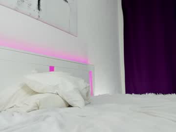 Nude girl alice_n_wooderland image #2113077