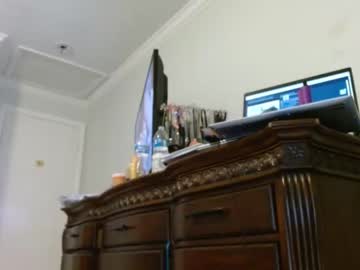 Nude girl kendralovesdick69 image #3471814