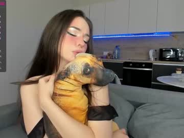 Nude girl girl_of_yourdreams image #2339529