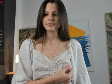 Nude girl peek_in_my_window image #5639507