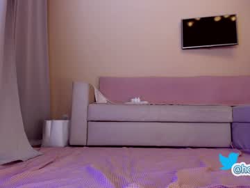 Nude girl hollyextra image #2888026