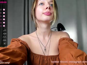 Nude girl r00xvel image #633184