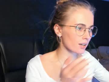 Nude girl linellali image #2851535