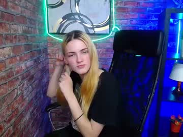 Nude girl emily_willes image #5040271