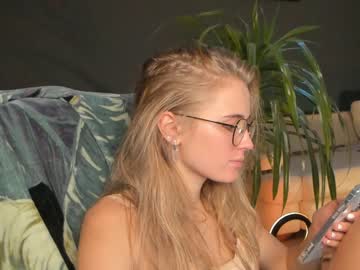 Nude girl linellali image #2773788