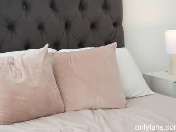 Nude girl naughtysammx image #5887861