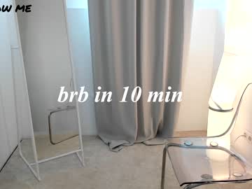 Nude girl y_u_m_i_k_a image #2384996