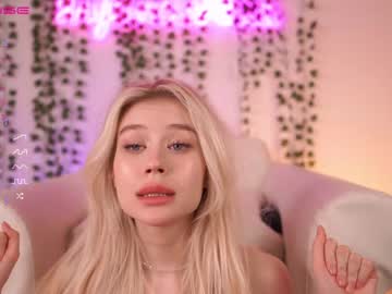 Nude girl shycinderella image #4654476