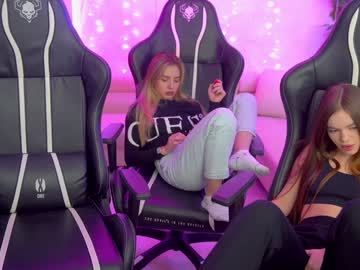 Nude couple kira0541 image #5169183