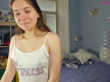 Nude girl youne_and_beautiful image #4652248