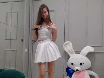 Nude girl olivia_nikolson image #1618436