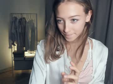 Nude girl wave_of_happy_ image #5490343