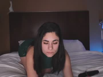 Nude couple ari_lovexo image #6558725