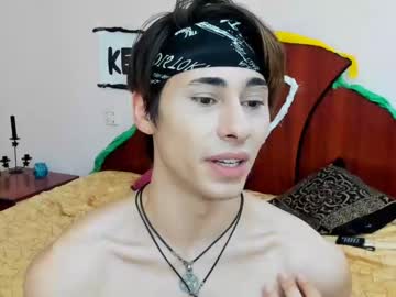 Nude man kevin_hug image #2477594