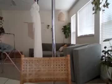 Nude girl catberg image #2507761