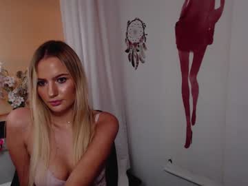 Nude girl shy_zorii image #1601221