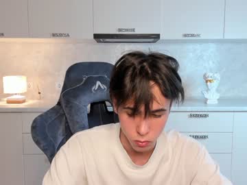 Nude man kevin_fanee image #3904785