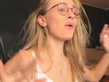 Nude girl linellali image #2870654