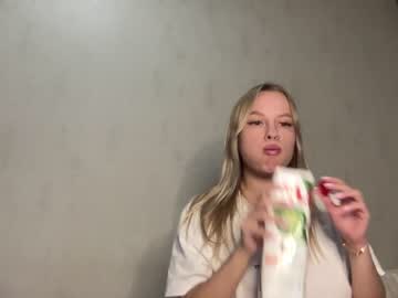 Nude girl angel_from_sky image #1200029