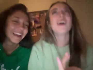 prettyfantasiez nude cam