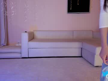 Nude girl hollyextra image #3711244