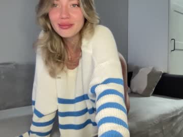 Nude girl angel_from_sky image #4495777