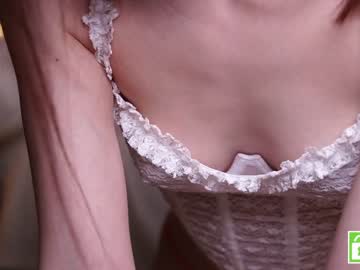 Nude girl bonnie_petite image #6431906