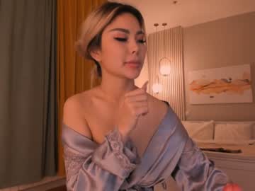 Nude girl bae_suz image #827883