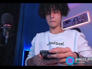 ryannbig23 nude cam