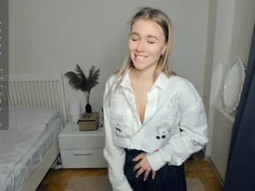 Nude girl yasminaduncan image #6337069