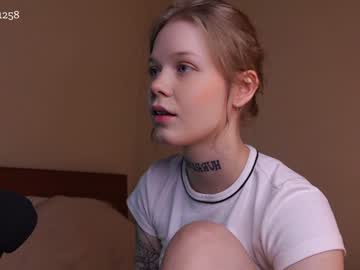 Nude girl tendertainted image #2204367