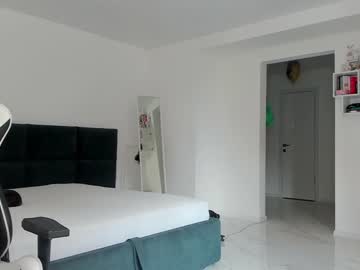 Nude girl katrin_fit image #4251293