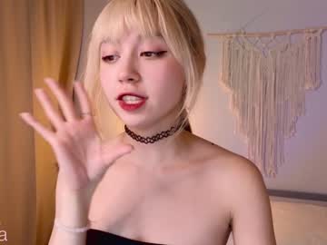 Nude girl y_u_m_i_k_a image #4409549