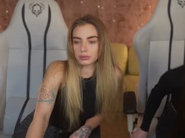 Nude couple kira0541 image #6870637