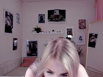 Nude girl nicole_hartree image #2857449