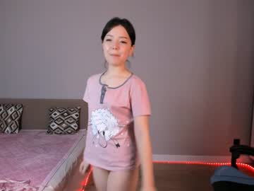 Nude girl min_gun image #5895902