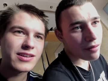 Nude couple rasta_streeet39 image #493659