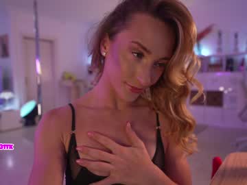 Nude girl hannahjames710 image #4587562