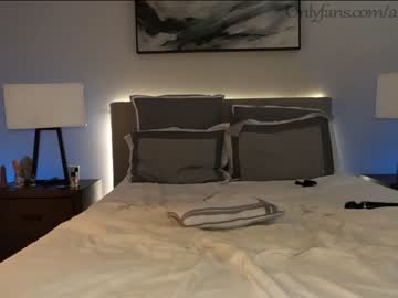 Nude couple ari_lovexo image #1502864