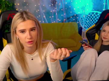 Nude couple kira0541 image #3651916