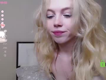 Nude girl small_blondee image #3655197